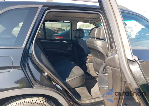 2008 BMW X5 3.0Si z USA, uszkodzony, nr VIN 5UXFE43568L006839